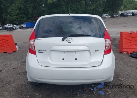 2015 Nissan Versa Note Sv z USA, uszkodzony, nr VIN 3N1CE2CP0FL382385